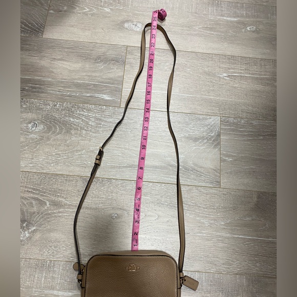 Authentic Coach Leather Crossbody Bag in Tan - Picture 11 of 12